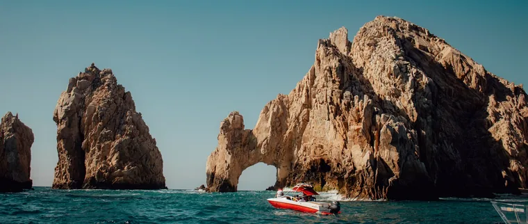 Cabo San Lucas marina and El Arco at Land’s End