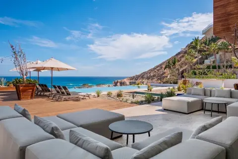 Cabo Getaway — private transfers from Los Cabos Airport