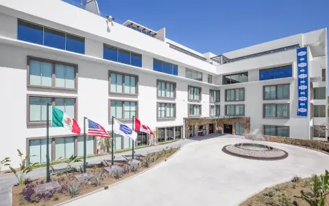 Hampton Inn & Suites by Hilton los Cabos — private transfers from Los Cabos Airport