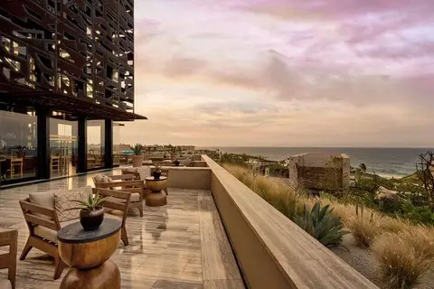 Residencias Ritz Carlton — private transfers from Los Cabos Airport