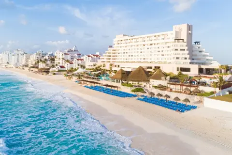 Royal Solaris Cancun — private transfers from Los Cabos Airport