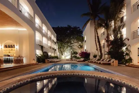 Tropicana Inn Hotel & Restaurant — private transfers from Los Cabos Airport